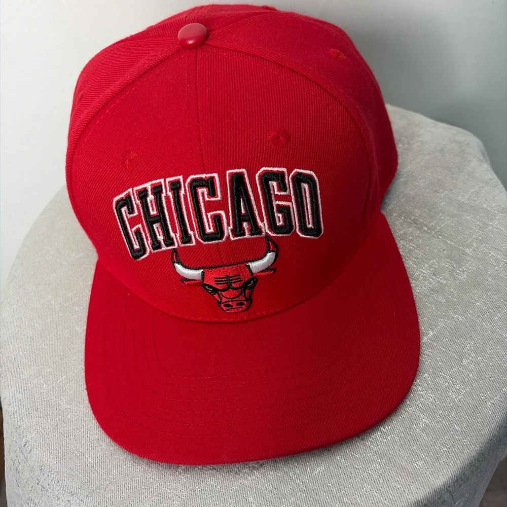 Chicago Bulls Pro Standard Red Snapback Hat – Premium NBA Licensed – New(B68)✨✨